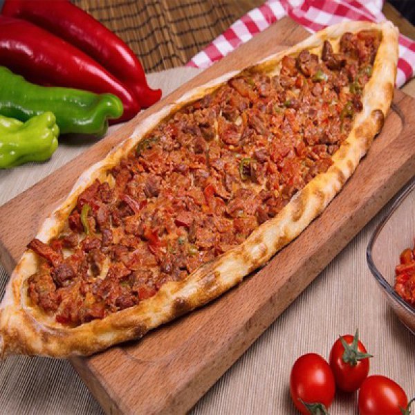 Kıymalı Pide